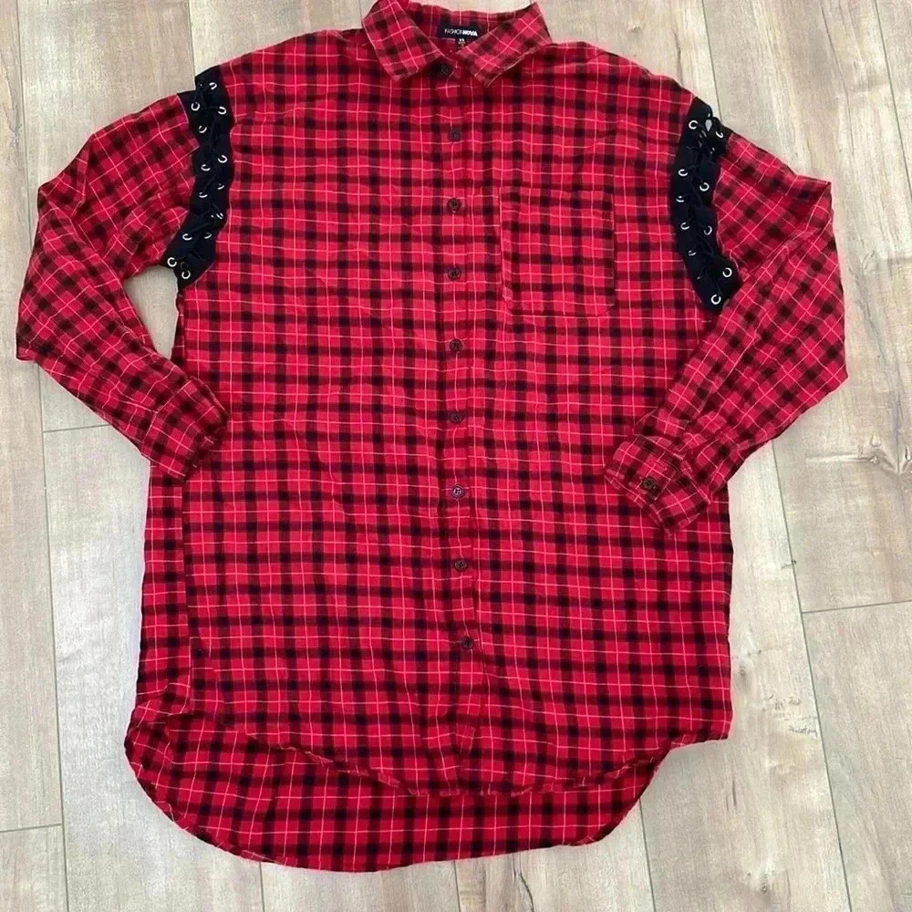 4/$25 Fashion Nova Red Plaid Shirt W/Lace Up details Sz XS